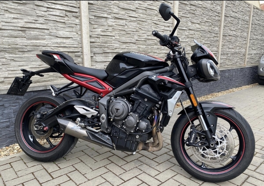 Triumph street triple 765 R (8tis KM)