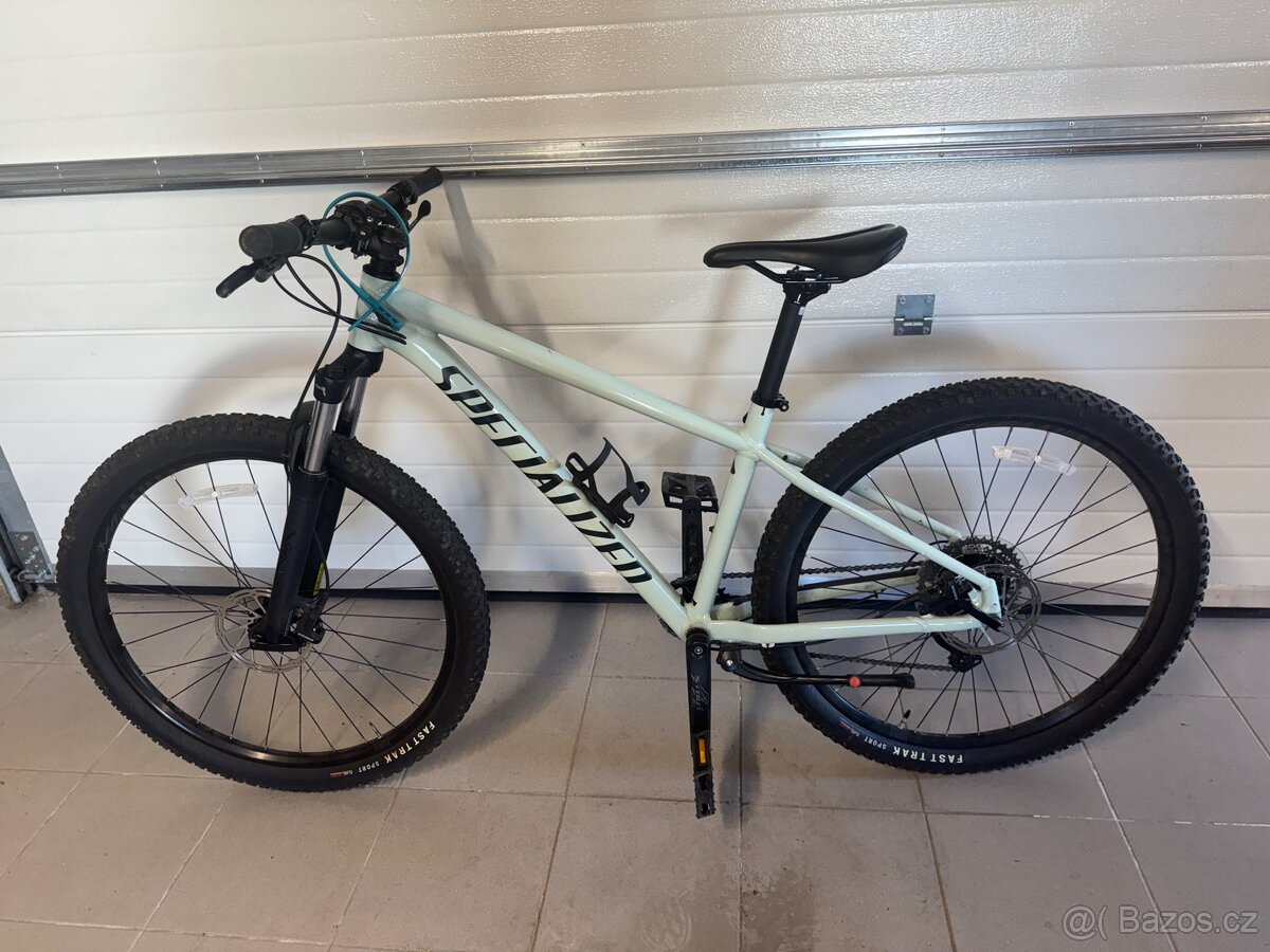 Prodám Specialized Rockhopper Comp 27,5 satin forest green