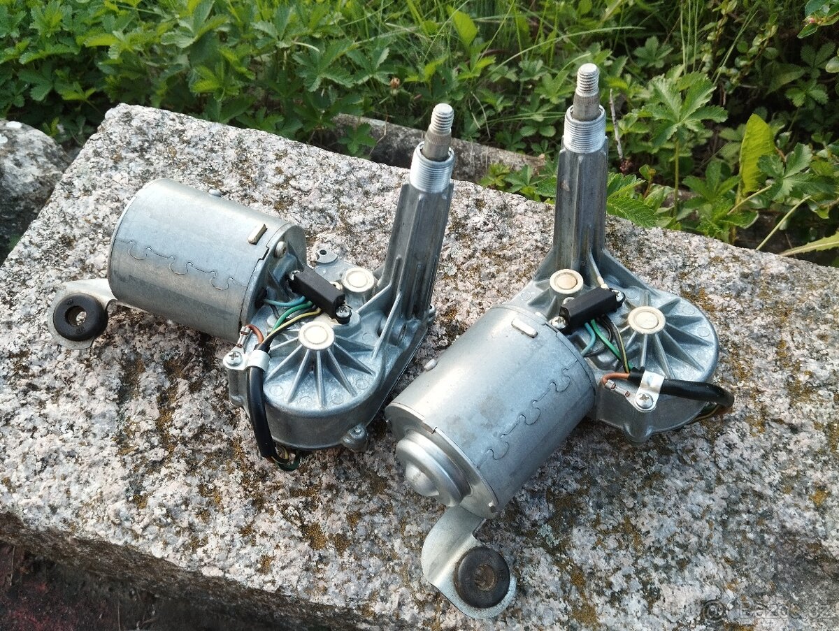 Motorek zadního stěrače Škoda Felicia