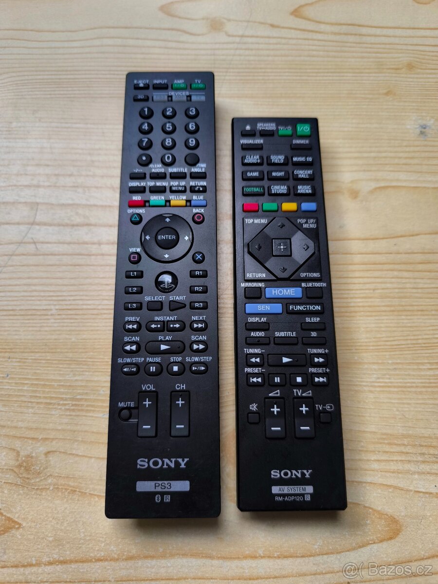 2x Dálkové ovladače SONY PS3, AV SYSTÉM RM-ADP120.