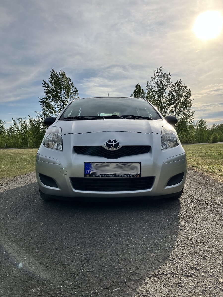 TOYOTA YARIS 2008 1.0 51KW BENZÍN