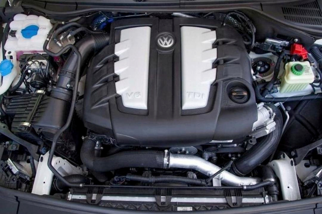 Motor naftový CASC 3.0TDI 176KW VW Touareg 7L 2010