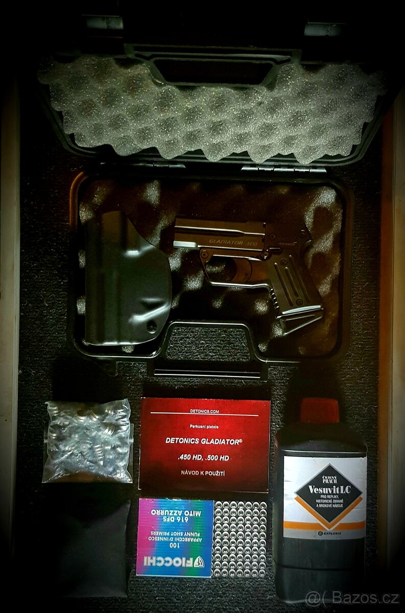 DETONICS Gladiator cal. 500 D2W