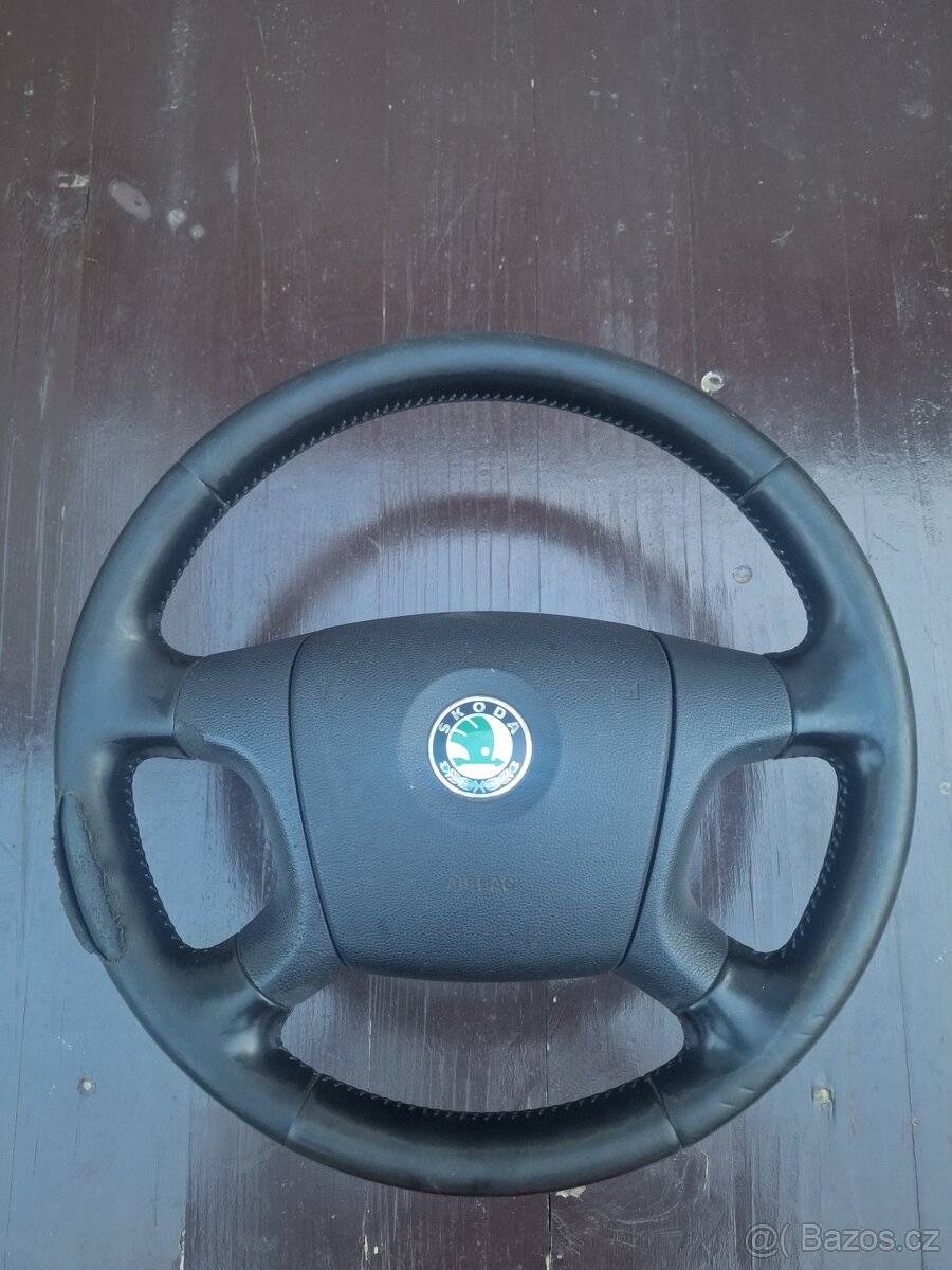 Volant Škoda Octavia II