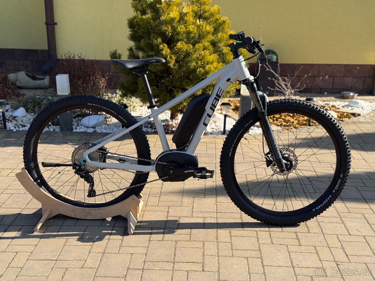 Elektrokolo Cube Acces Hybrid Race 500