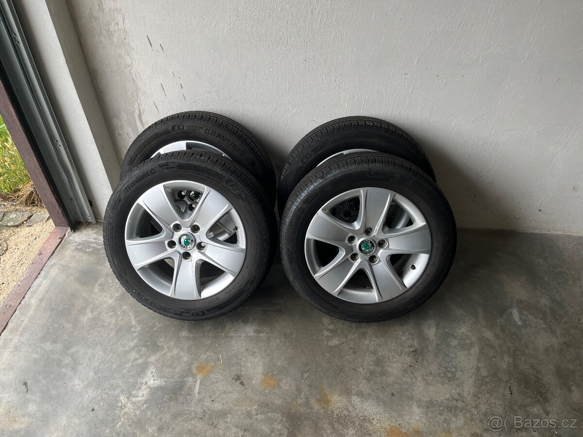 Alu kola Škoda R16 + Letní pneu 205/55 BARUM