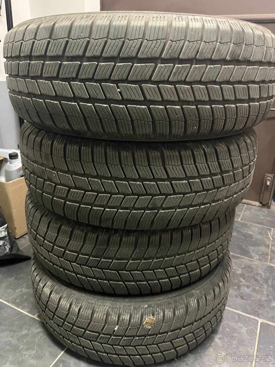 195 / 65 R15 Zimní pneumatiky Barum