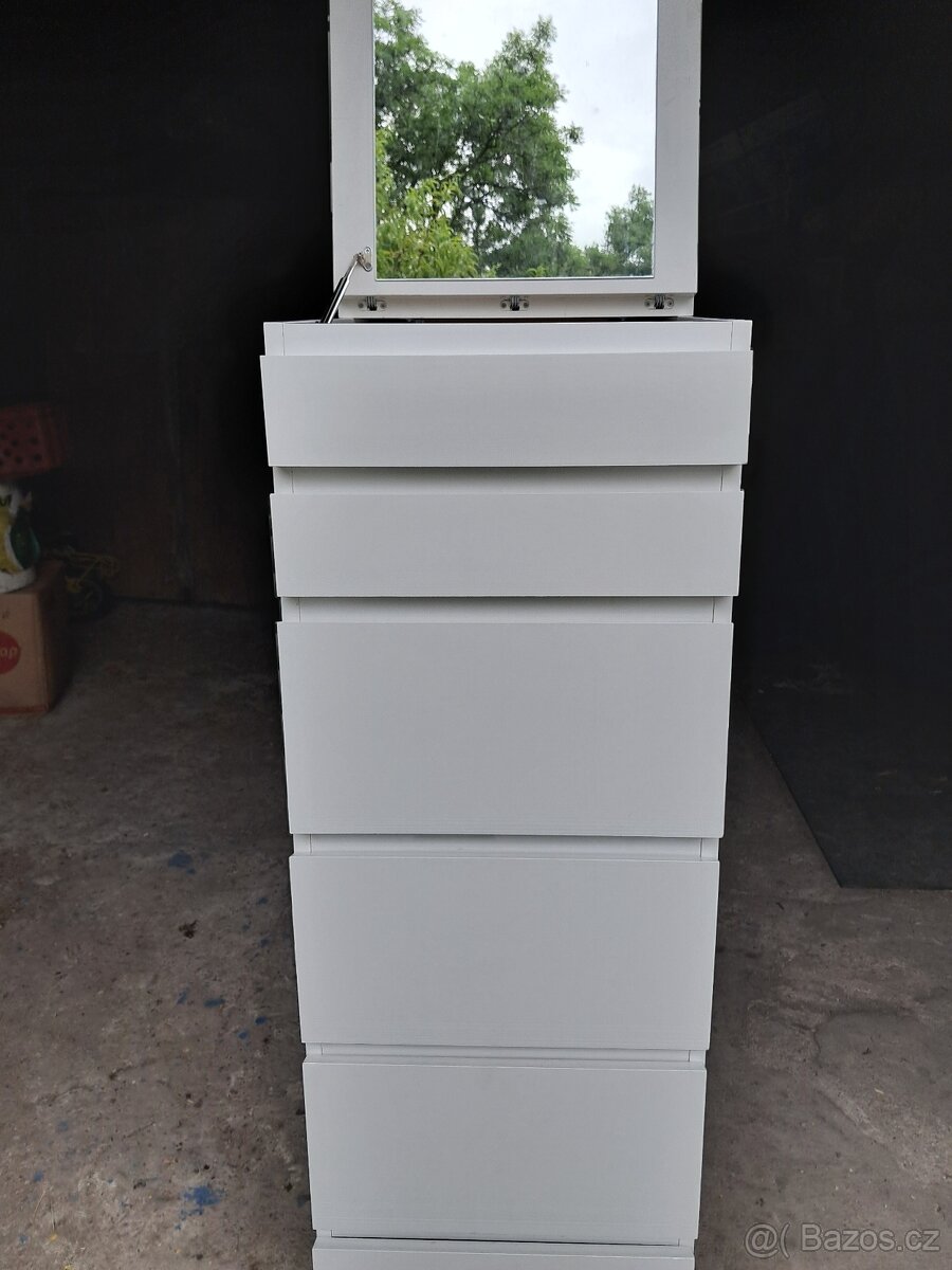 Ikea komoda Malm se zrcadlem bílá