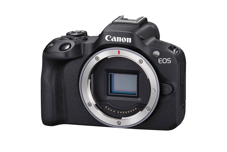 Canon EOS R50 + Colorway čistící sada + Tenba Skyline brašna