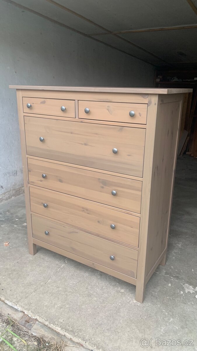 Ikea Hemnes komoda 6š masiv šedé mořidlo Leksvik