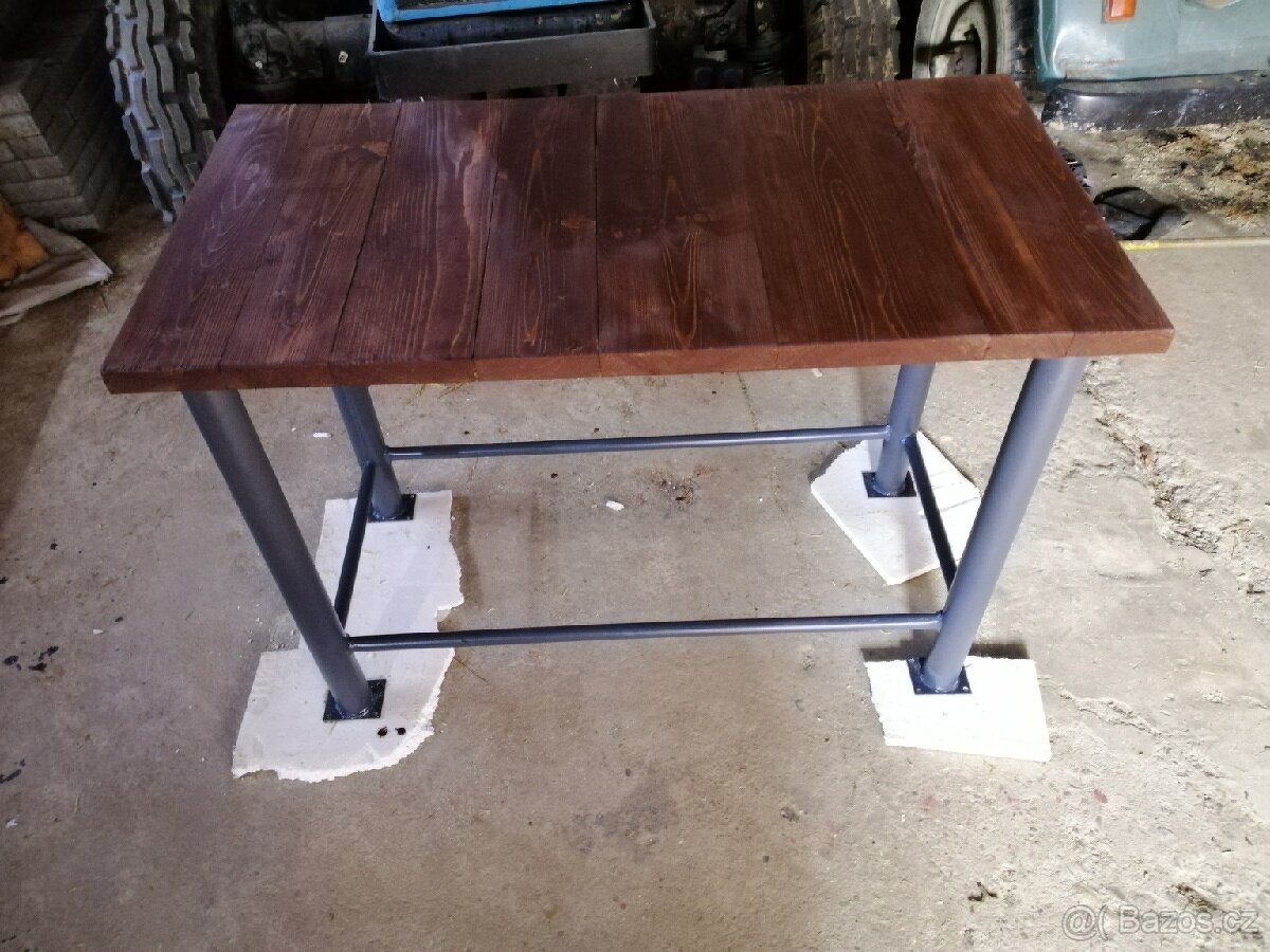 Pracovní stůl, ponk 60x120.