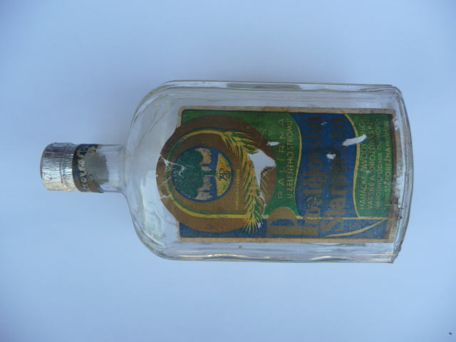 STARÁ LAHEV - FLAŠKA OD ALKOHOLU PROSTĚJOVSKÁ STAROREŽNÁ, PA