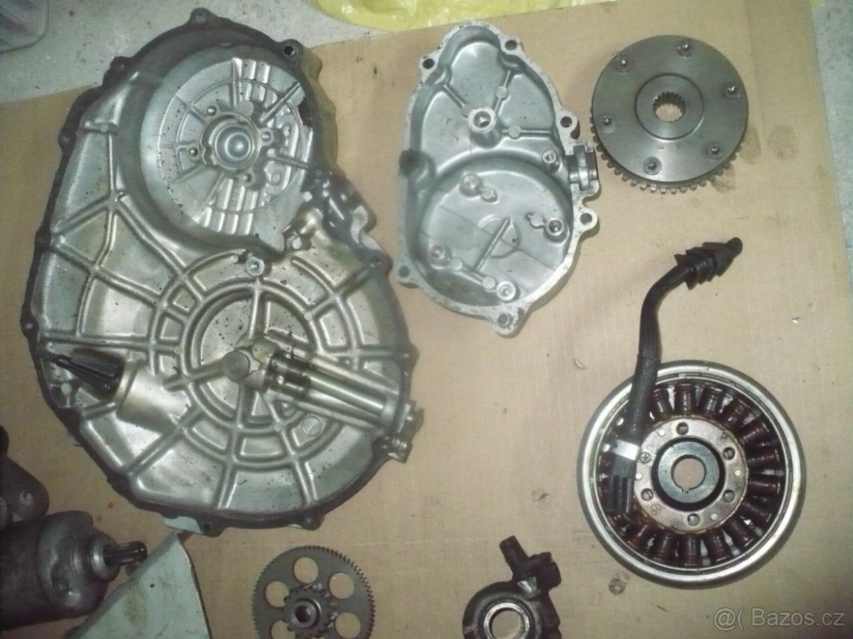 Honda CBR 500 PC 20 r. 88 díly