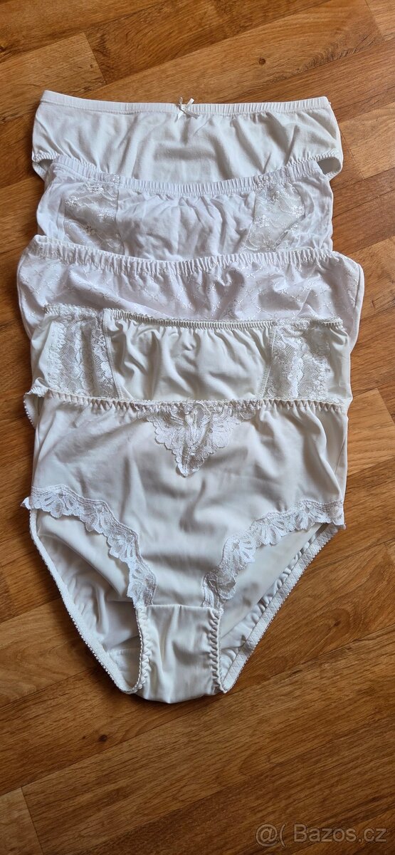 Dámské kalhotky 46/48
