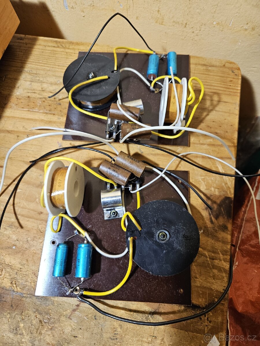 TESLA doupásmové repro výhybky z ARS-9104