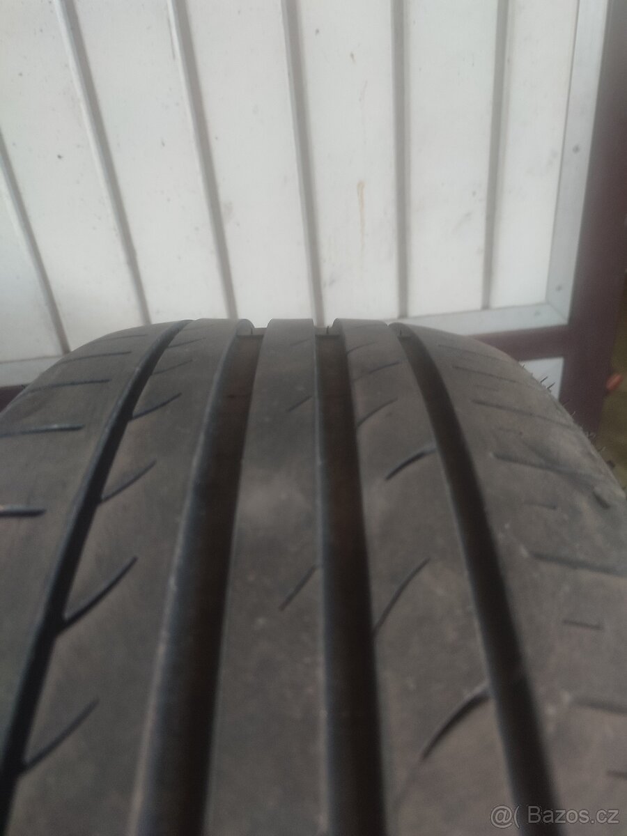 225/50 zr17 98 y