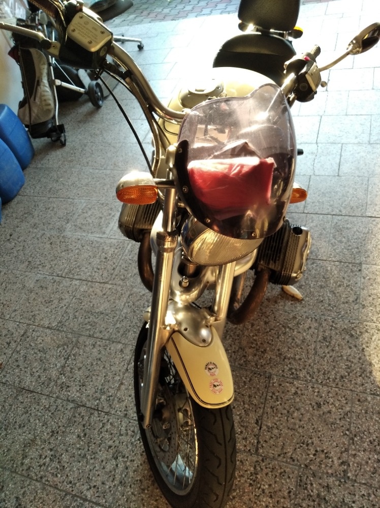 BMWR12c