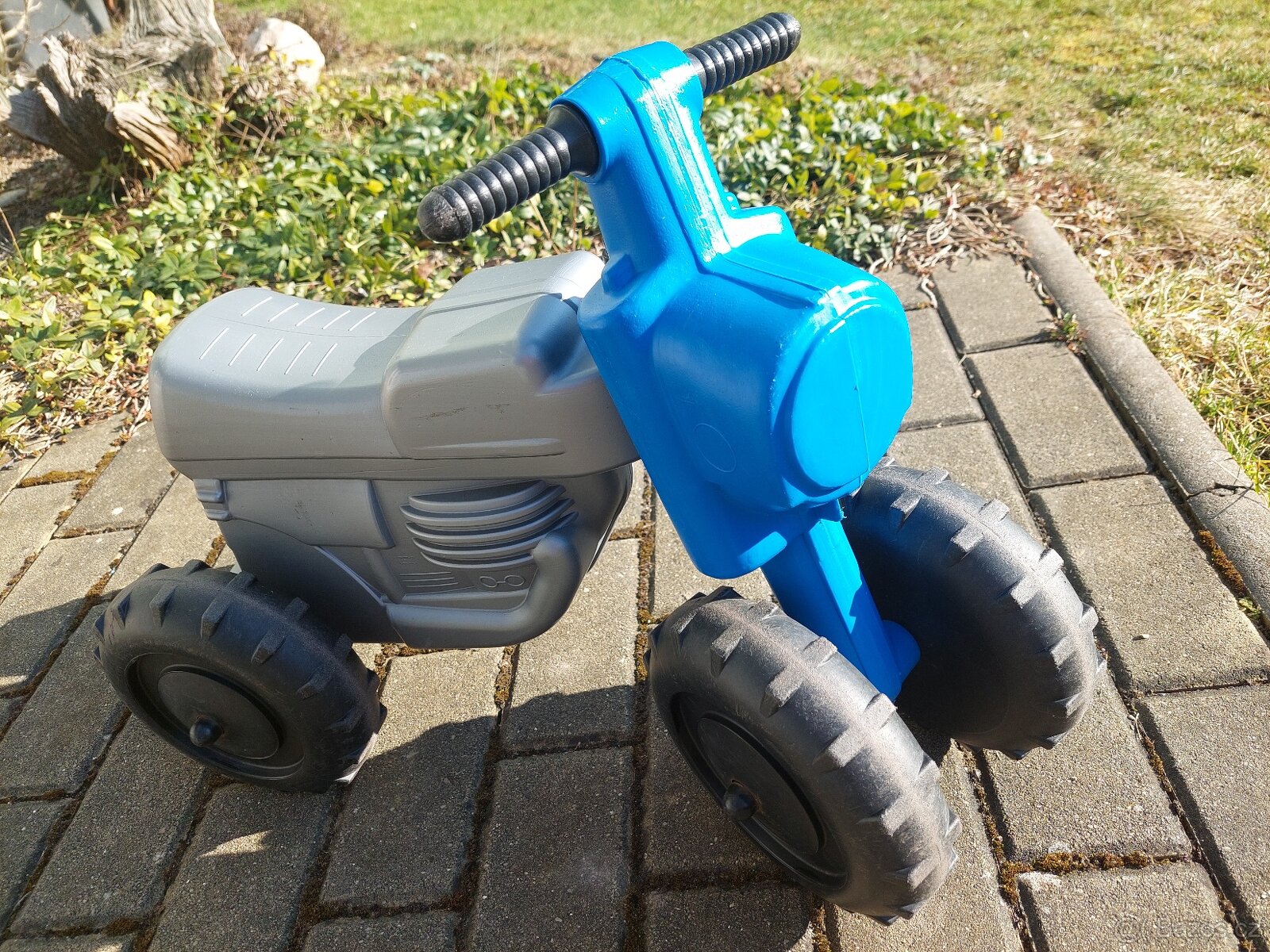 Odrážedlo motorka velká 4 kola