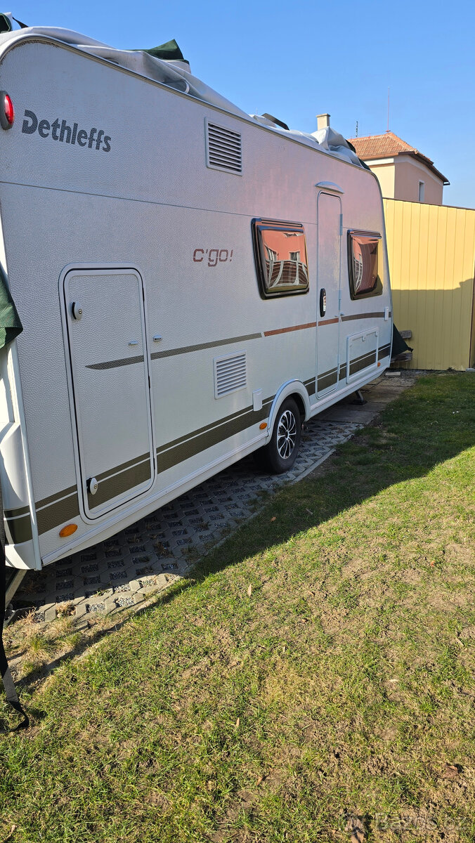 Karavan Dethleffs 495QSK - palandy