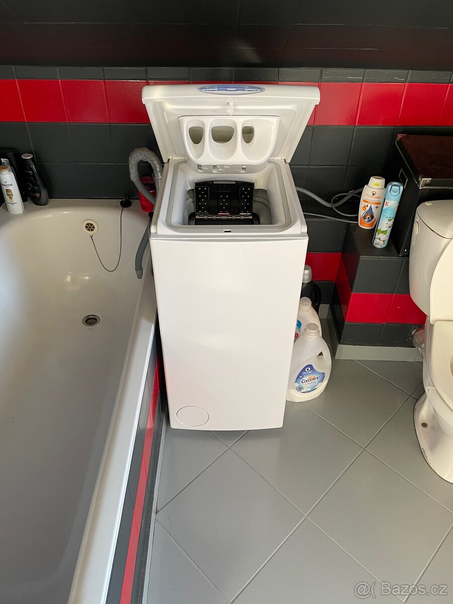Pračka Whirlpool