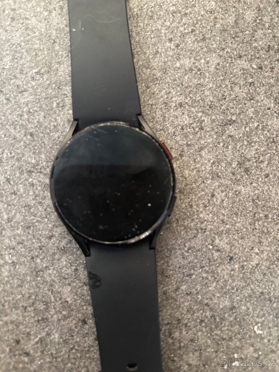 Hodinky samsung Watch 4