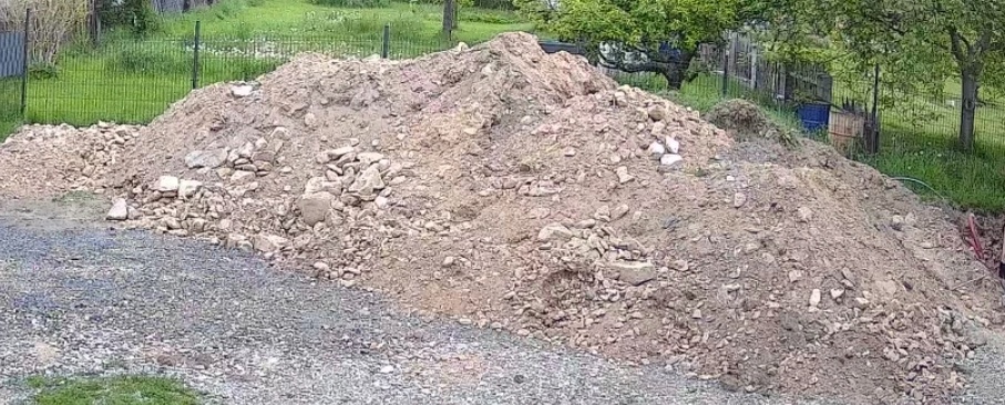 Výkopova zemina