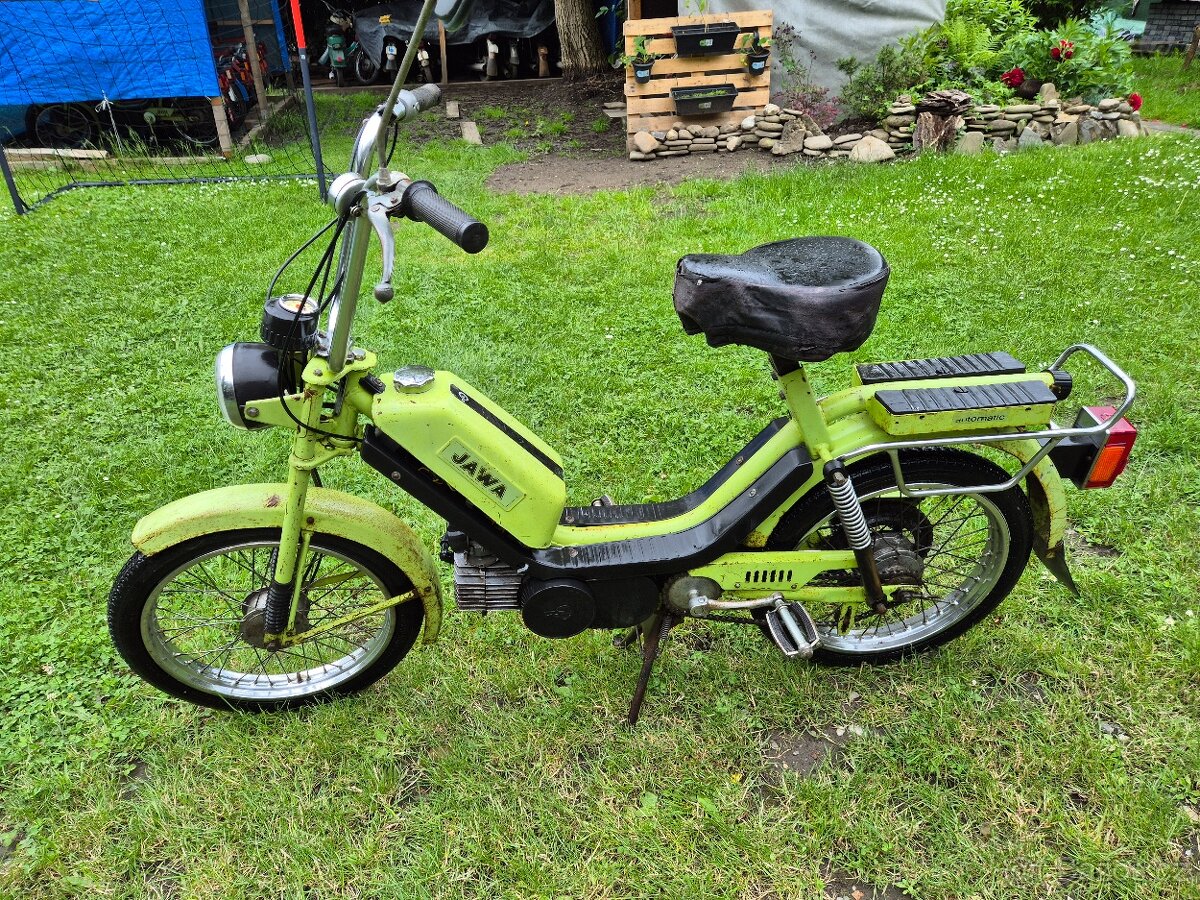 Babetta 210 s kartičkou, původní zelená č.7