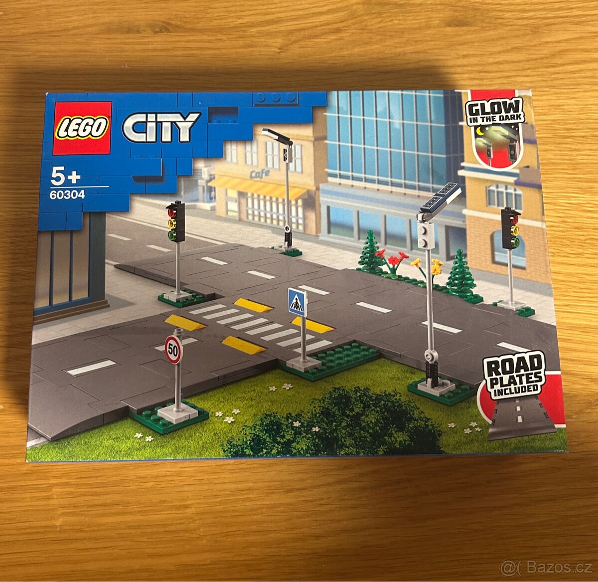 LEGO City 60304 Křižovatka – NOVÉ, NEOTEVŘENÉ