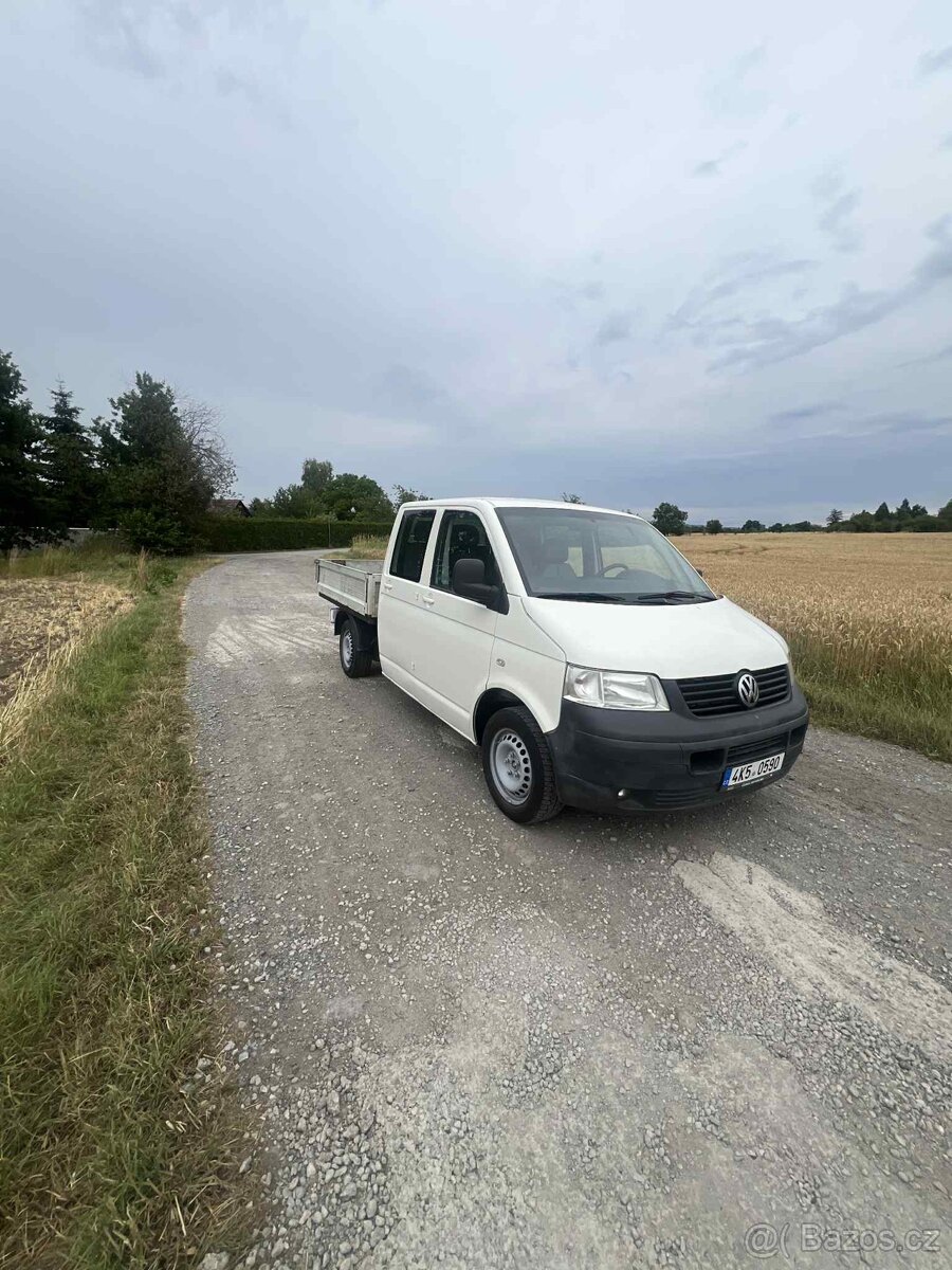 VW Transportér T5 6míst