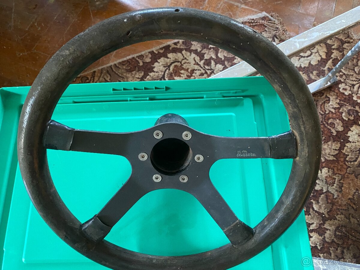 sportovní volant Carrera