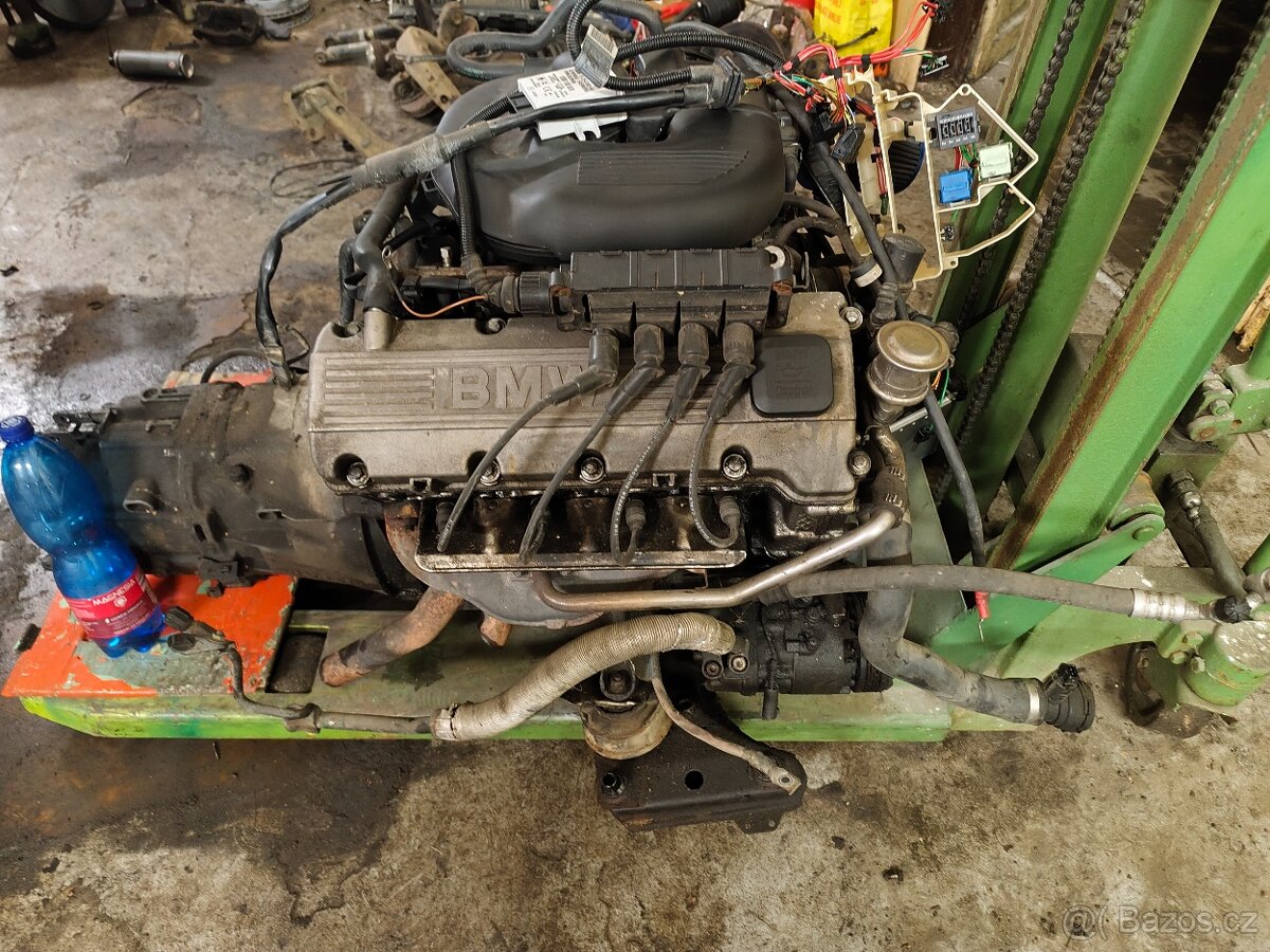 Motor BMW E46 m43b19