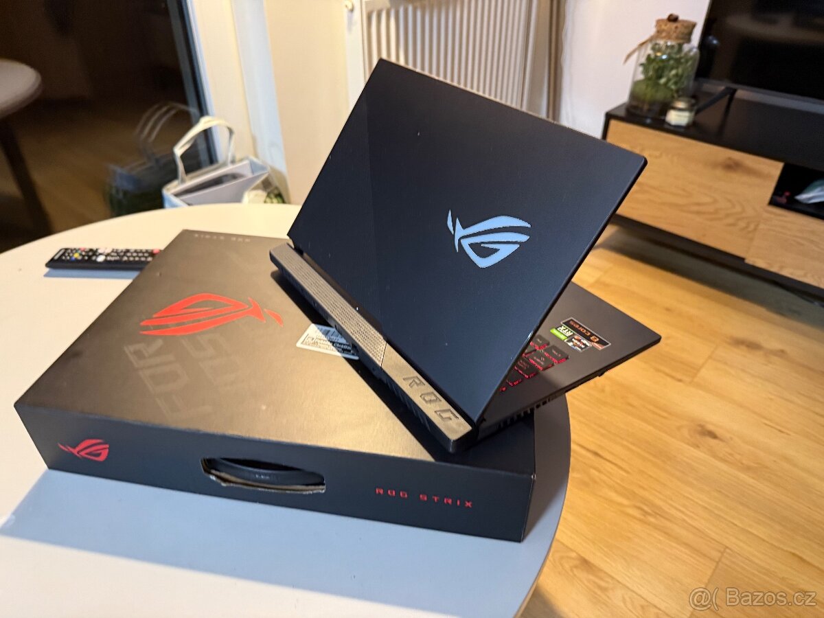Herní notebook ASUS ROG STRIX