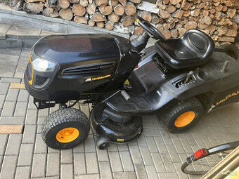 zahradní sekací traktor MC Culloch