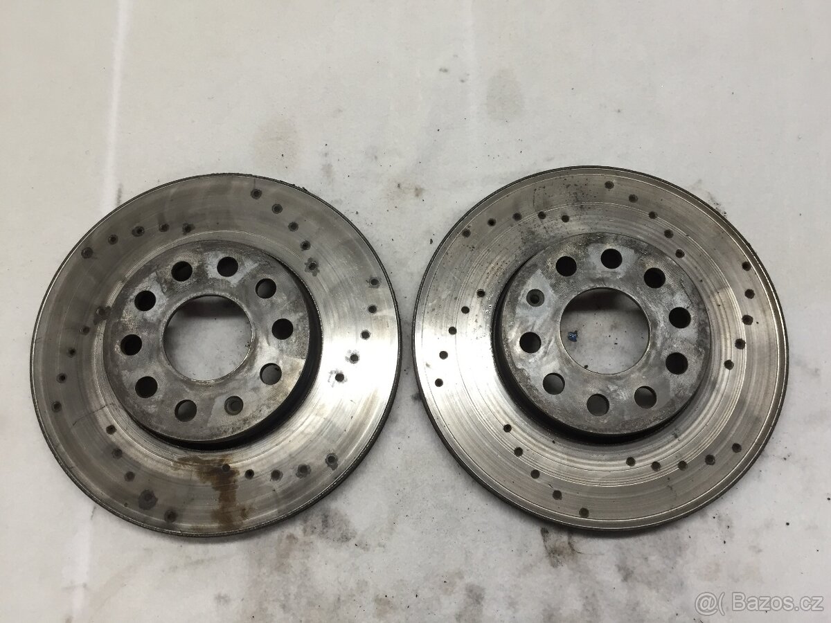 VW GOLF 5 2003-2008 - PŘEDNÍ BRZDOVÉ KOTOUČE 288mm