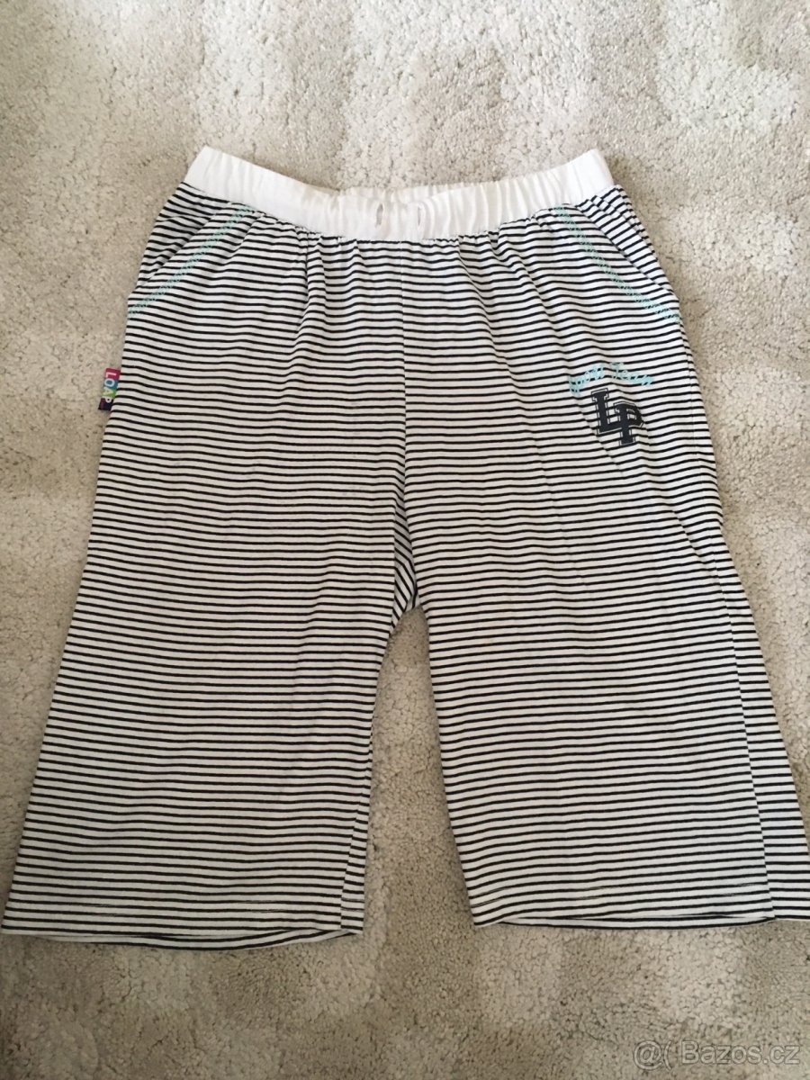 Dětské kraťasy, velikost 158