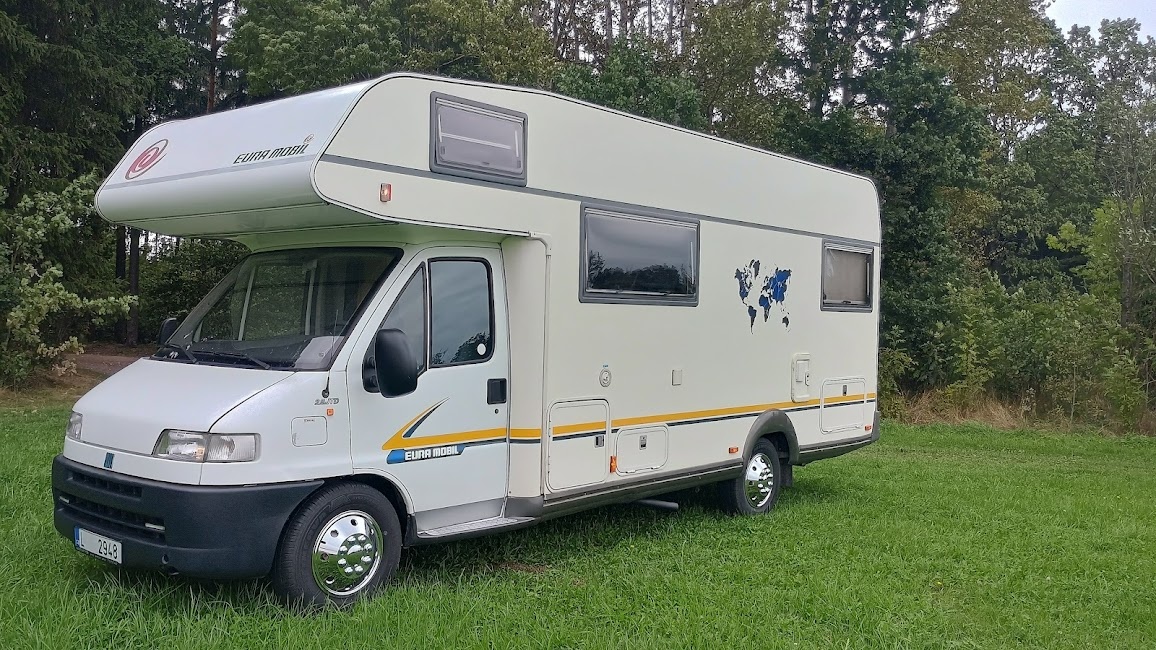 Fiat Ducato 2.8 JTD / EURA Mobil, 6 míst, zimní paket, solár