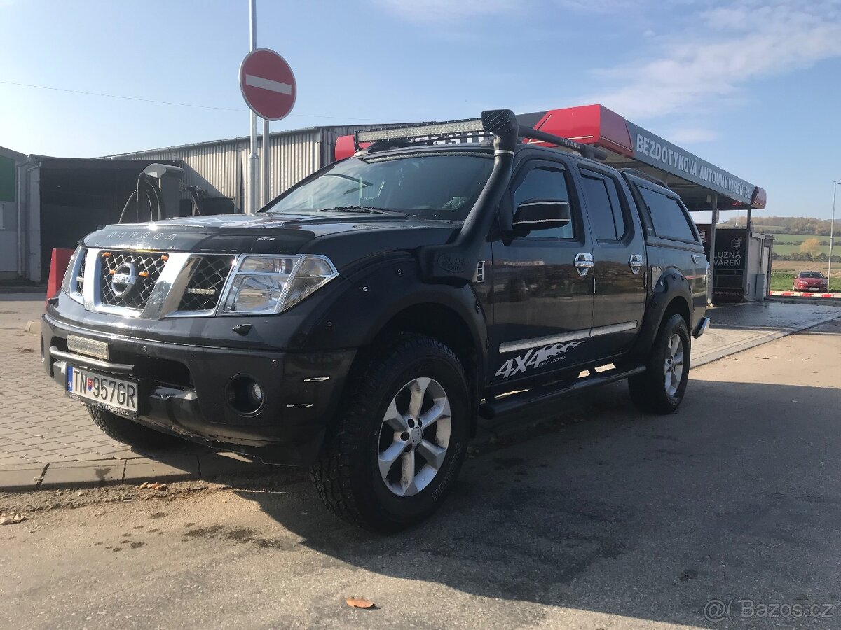 Predám nissan Navara 2.5 automat