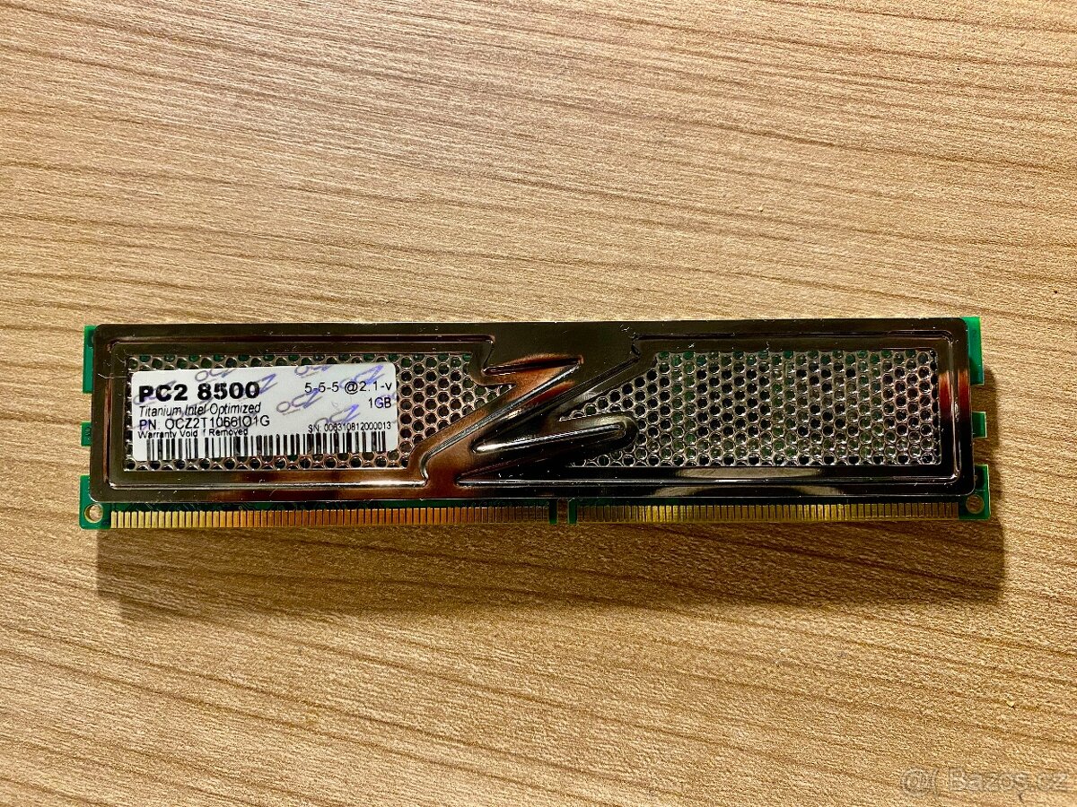 operační pamět RAM DDR2-1066 1GB PC2-8500 OCZ