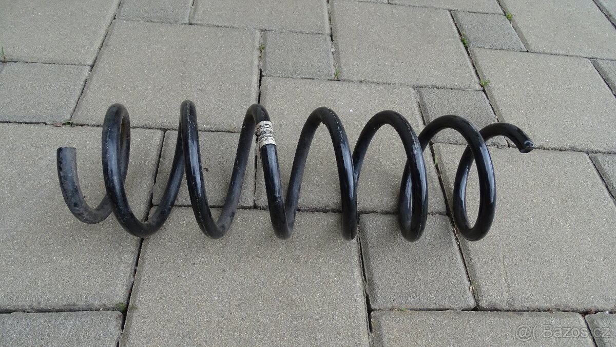 Zadní originální pružina BMW 550i F10 33536795438
