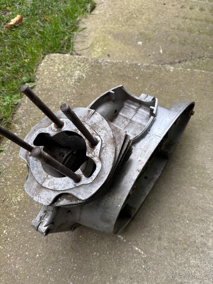 Jawa 250/353 kývačka - kartery bez čísla