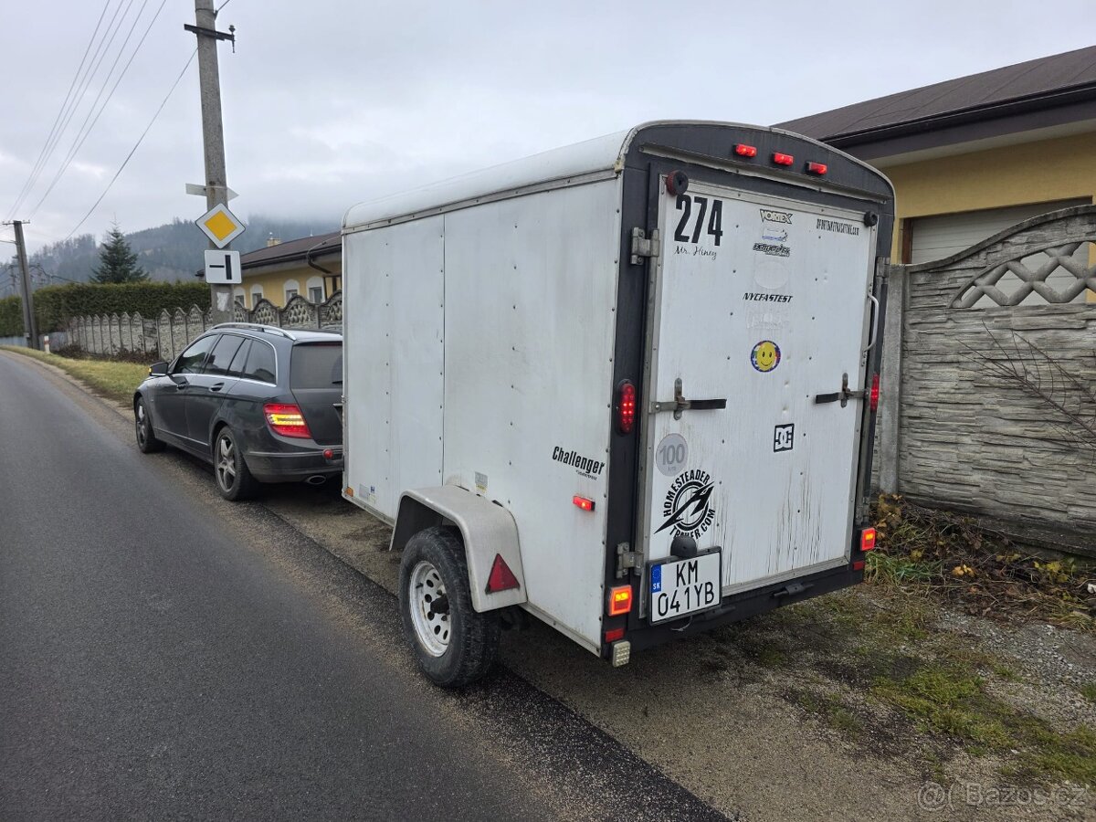 Americký prívesný vozík do 750kg