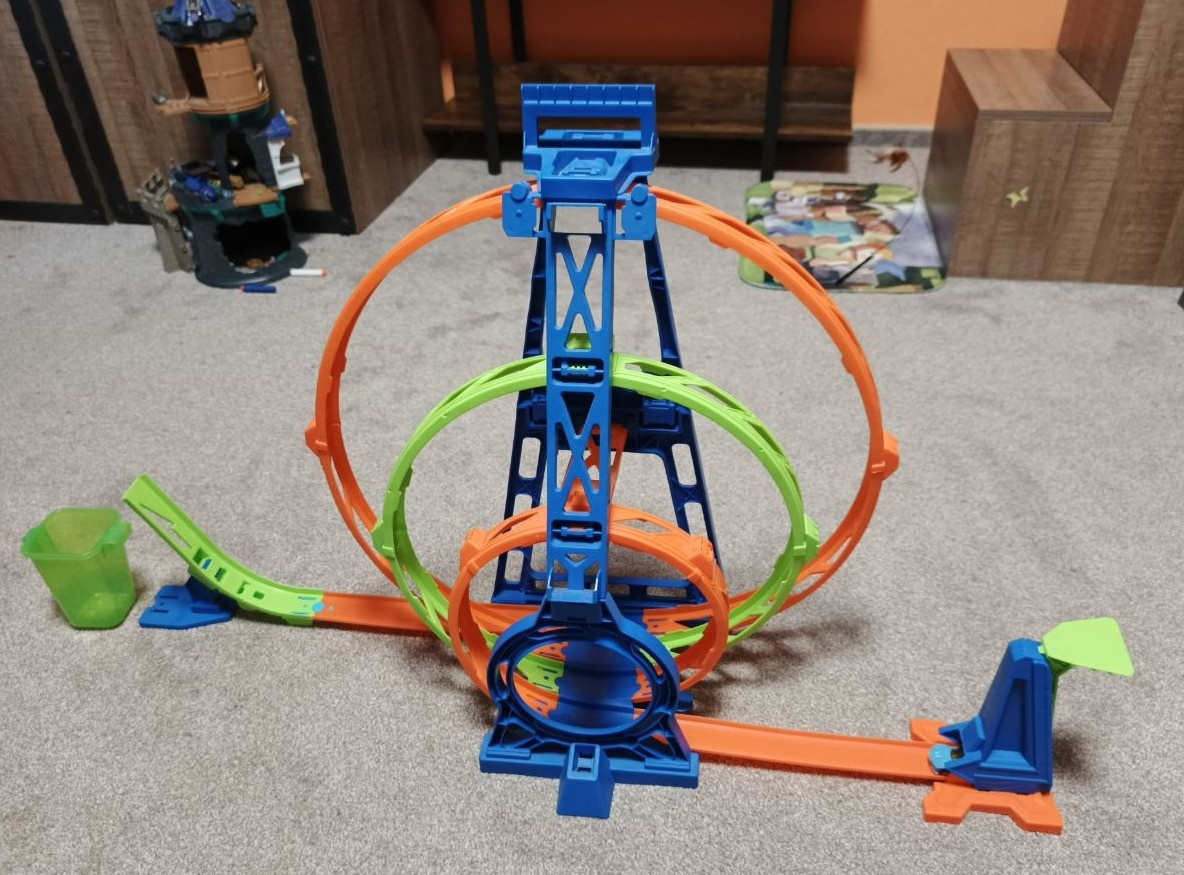 Hot Wheels Action Triple Loop