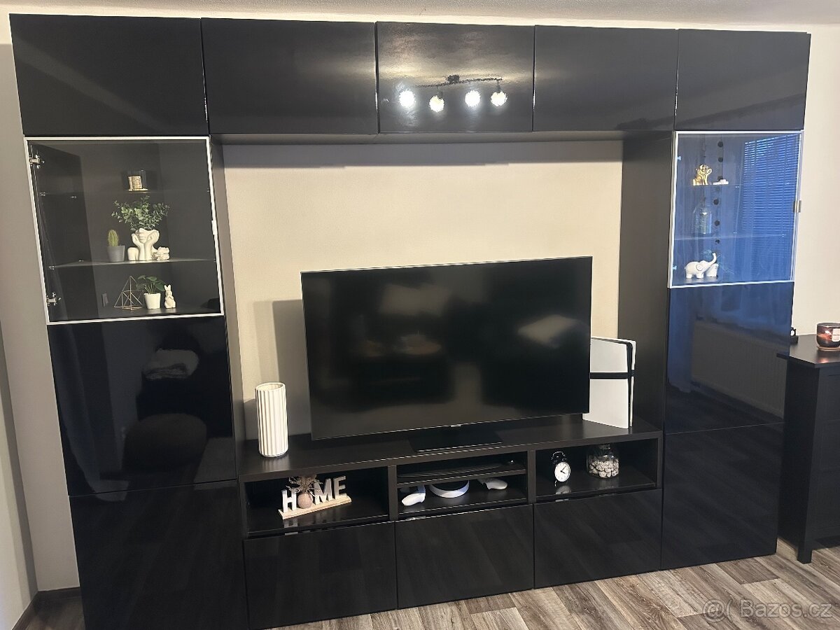 Obývací stěna Besta (IKEA)