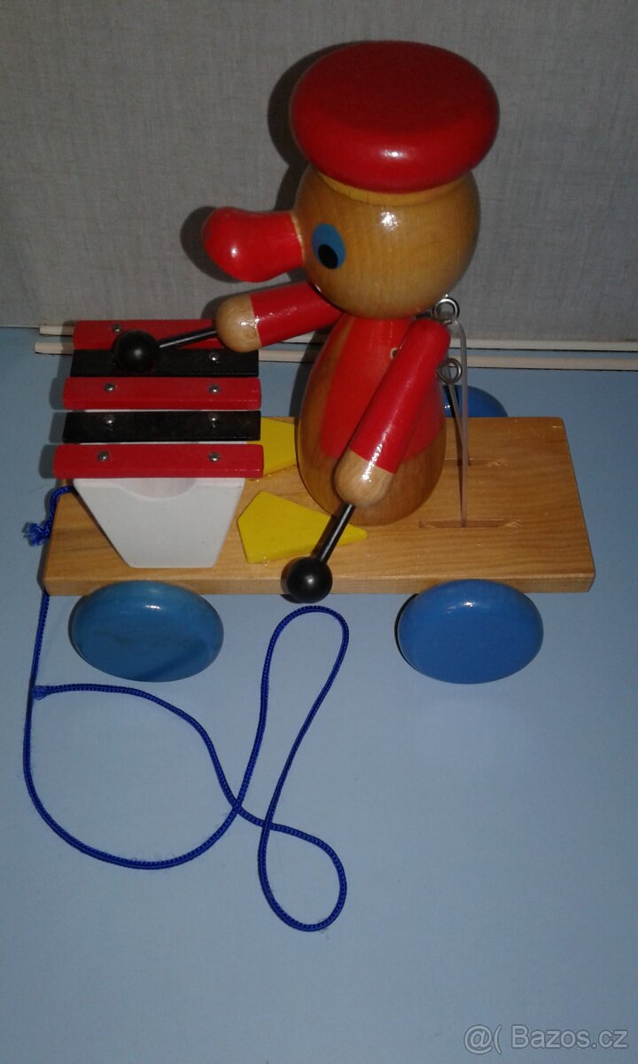 Dřevěná hračka