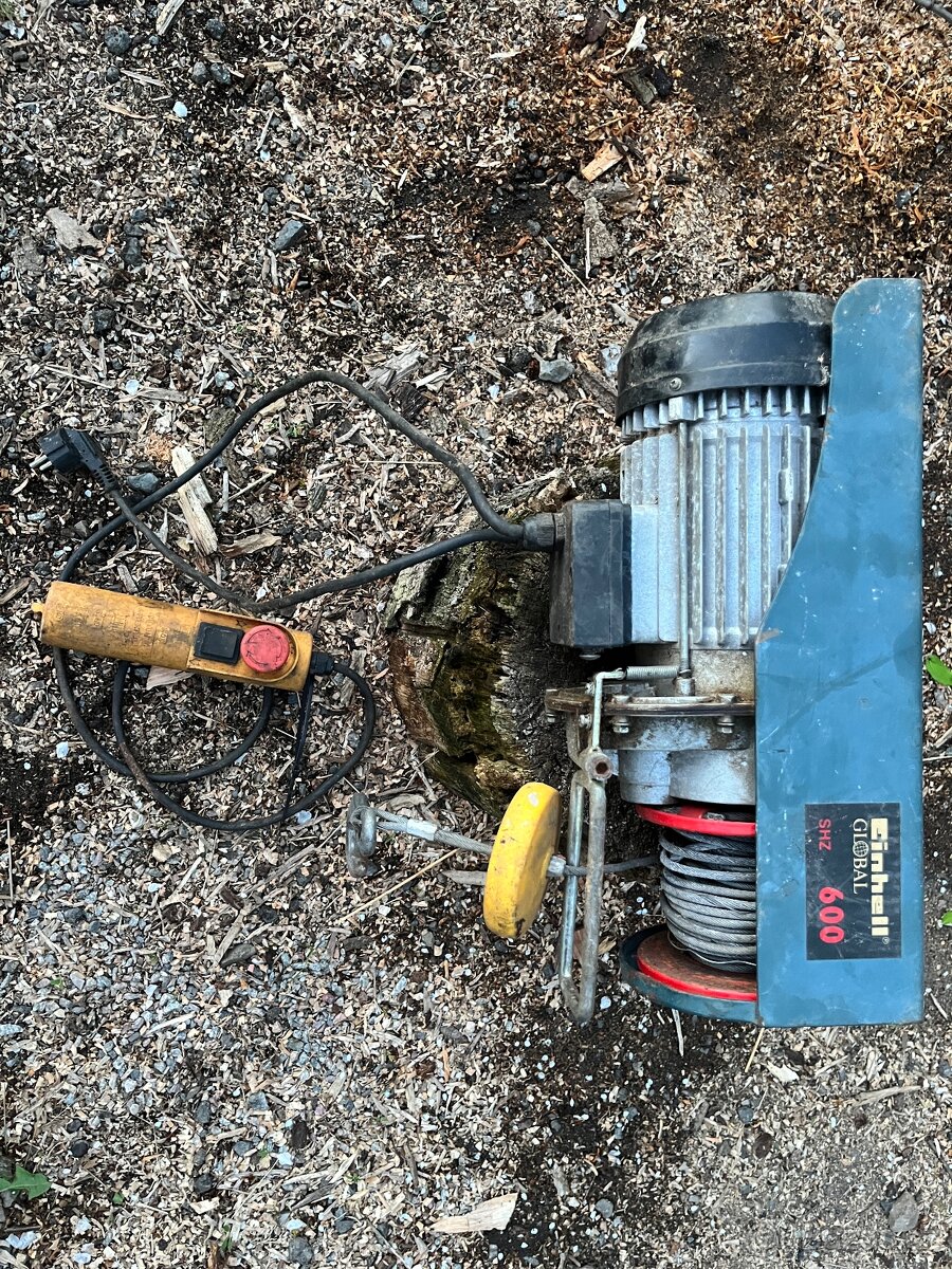 Elektrický naviják Einhel 230v 300/600kg