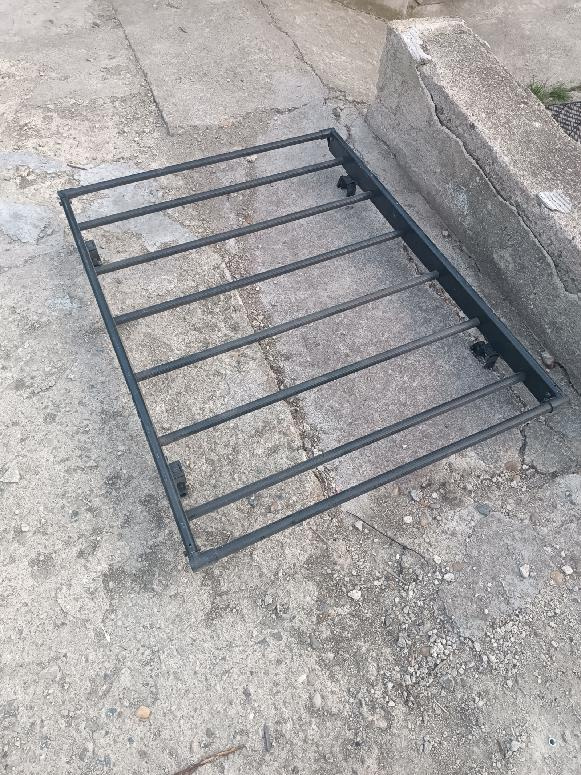 Zahrádka na připevnění na hagusy