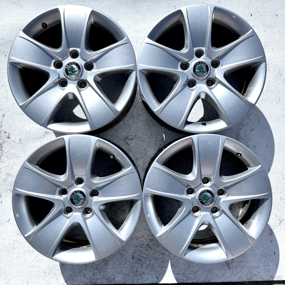 ORIGINÁLNÍ ALU ŠKODA OCTAVIA SUPERB YETI 16" 5x112 ET50