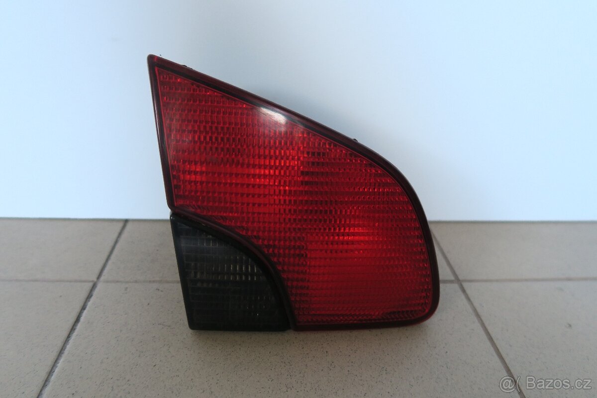 Zadní světla Peugeot 406