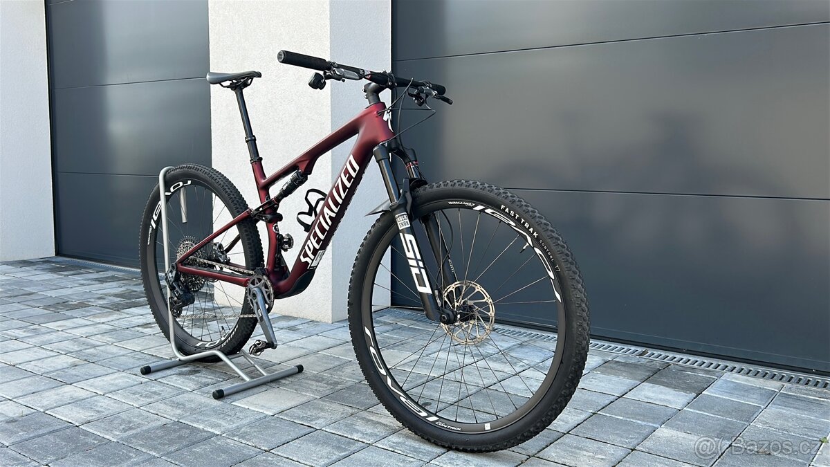 SPECIALIZED EPIC 8 EXPERT vel L