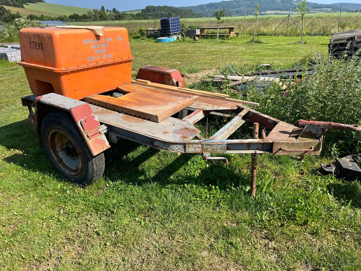 Kára za traktor